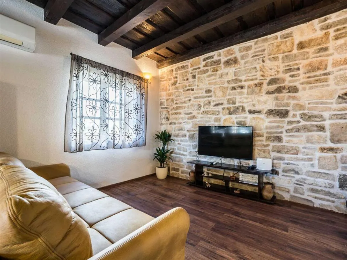 Stone Villa Petit Rustica With Pool Sukošan Chorvatsko
