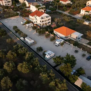Camping Sukosan Beach Sukošan