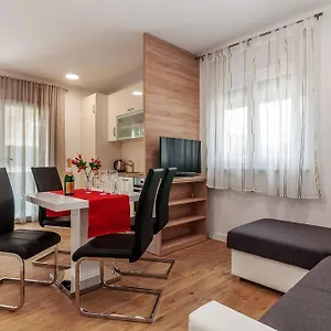 Apartmán Lapidem, Sukošan